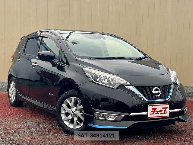 Nissan NOTE 2018-06 8246215-6
