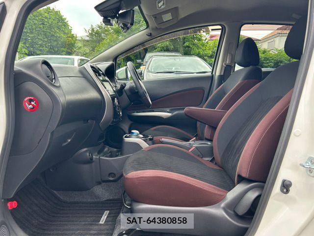 Nissan NOTE 2018-02 8246222-12