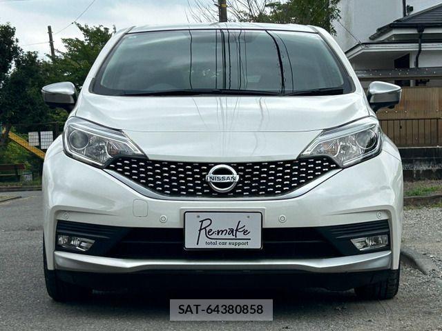 Nissan NOTE 2018-02 8246222-1