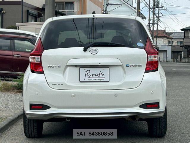 Nissan NOTE 2018-02 8246222-5