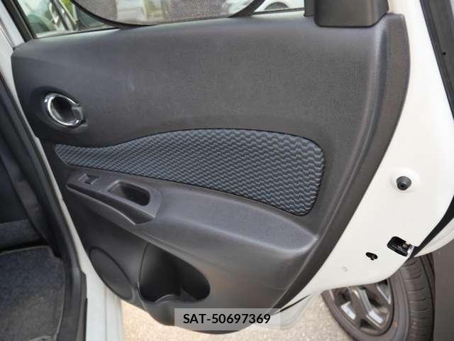Nissan NOTE 2015-02 8246230-11