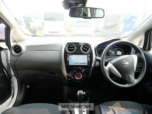 Nissan NOTE 2015-02 8246230-15