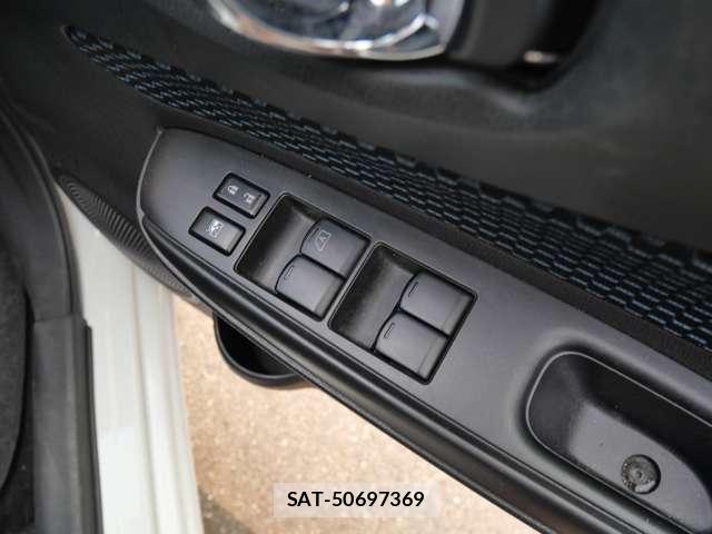 Nissan NOTE 2015-02 8246230-24