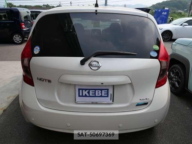 Nissan NOTE 2015-02 8246230-5
