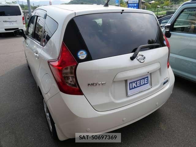 Nissan NOTE 2015-02 8246230-6