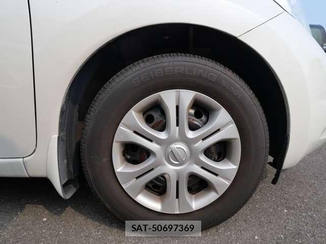 Nissan NOTE 2015-02 8246230-7