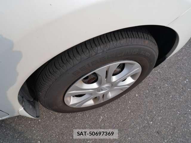Nissan NOTE 2015-02 8246230-8