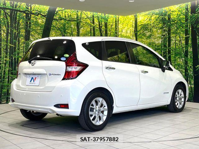Nissan NOTE 2019-06 8246221-16