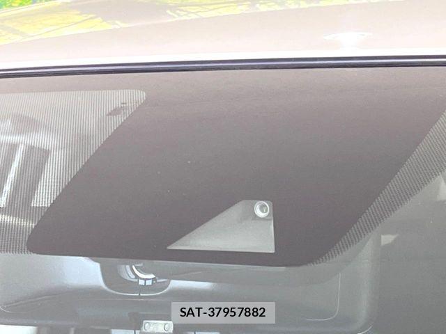 Nissan NOTE 2019-06 8246221-5