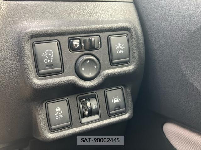 Nissan NOTE 2018-05 8246226-14