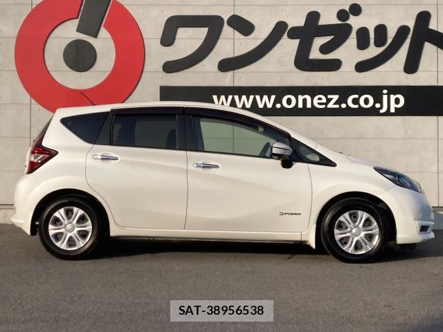 Nissan NOTE 2017-11 8246216-18