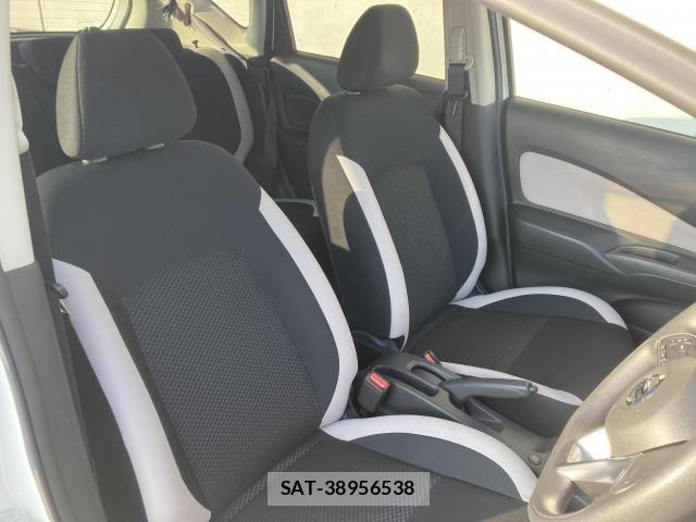 Nissan NOTE 2017-11 8246216-20