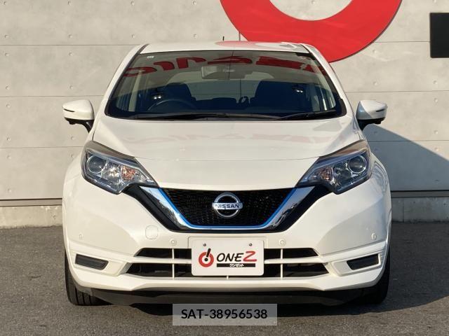 Nissan NOTE 2017-11 8246216-5