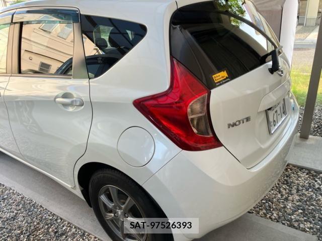 Nissan NOTE 2013-08 8246229-3