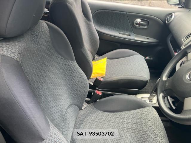Nissan NOTE 2011-09 8246231-10