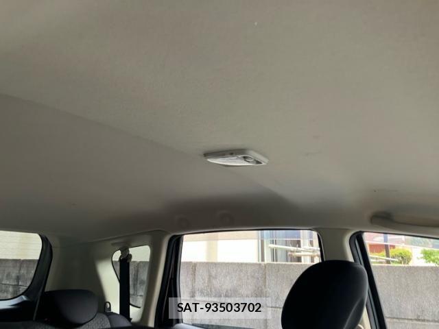Nissan NOTE 2011-09 8246231-11