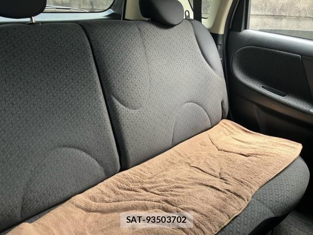 Nissan NOTE 2011-09 8246231-12