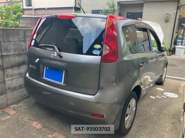 Nissan NOTE 2011-09 8246231-3