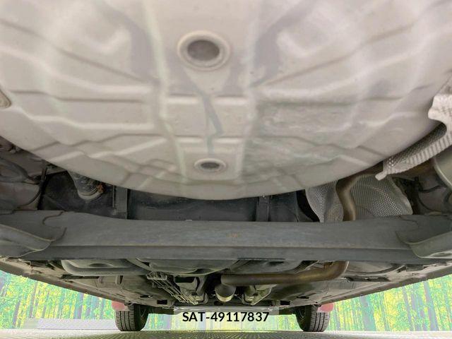 Nissan NOTE 2013-03 8246228-18