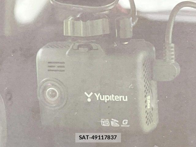 Nissan NOTE 2013-03 8246228-4