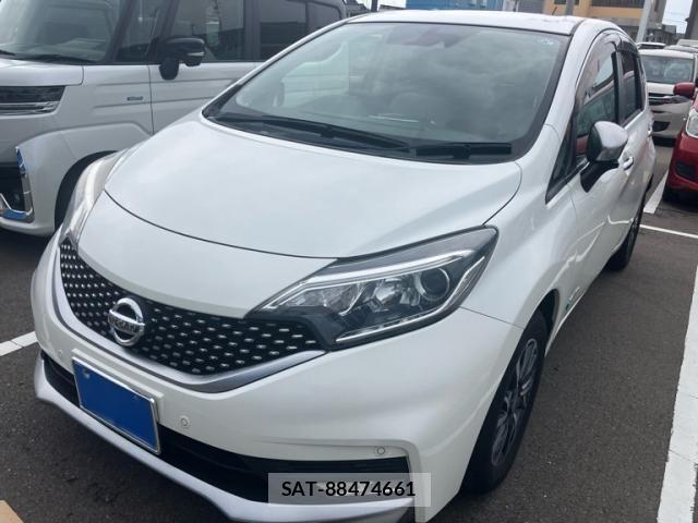 Nissan NOTE 2017-04 8246223-1