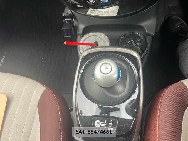 Nissan NOTE 2017-04 8246223-21