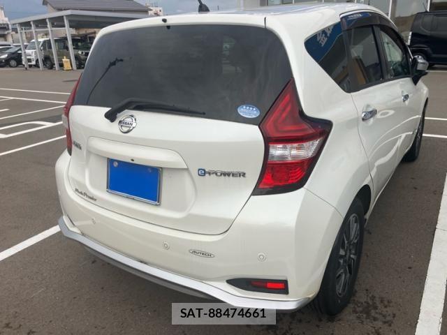 Nissan NOTE 2017-04 8246223-2
