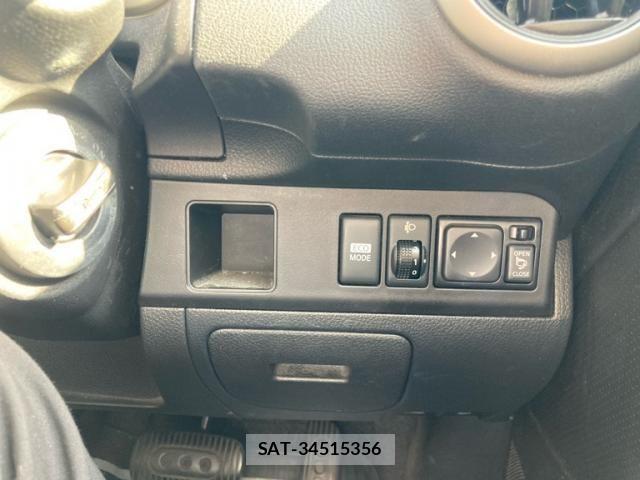 Nissan NOTE 2012-02 8246233-19