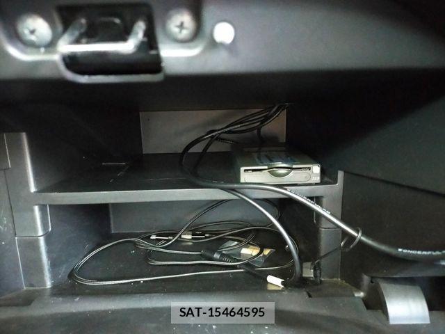 Nissan NOTE 2015-08 8316115-26
