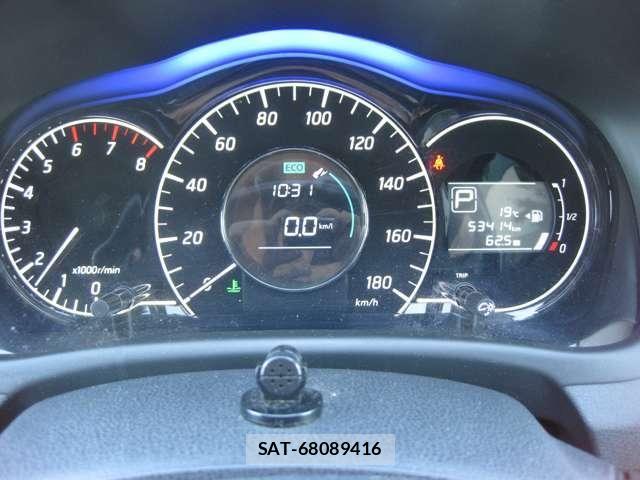 Nissan NOTE 2013-02 8316128-8