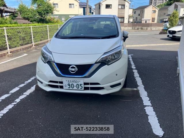 Nissan NOTE 2017-08 8316120-1