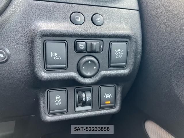 Nissan NOTE 2017-08 8316120-22