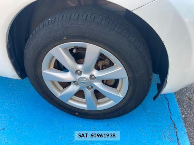 Nissan NOTE 2013-11 8316147-4