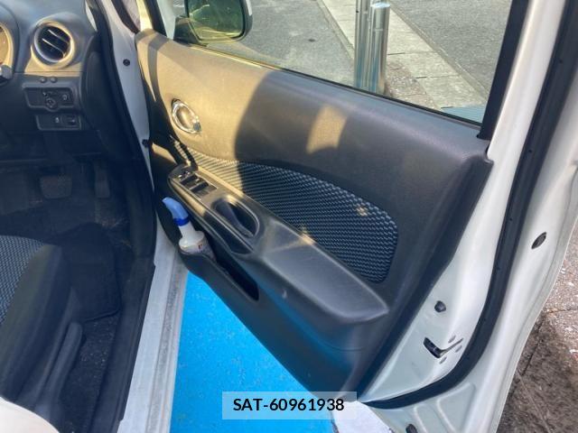Nissan NOTE 2013-11 8316147-7