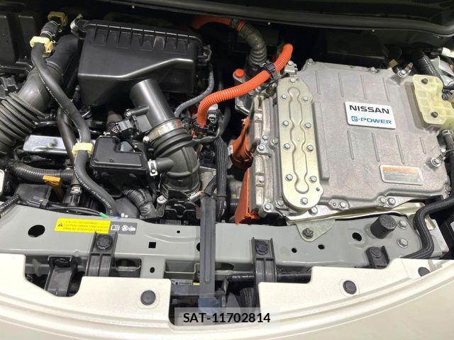 Nissan NOTE 2018-08 8316093-18