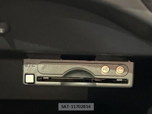 Nissan NOTE 2018-08 8316093-6