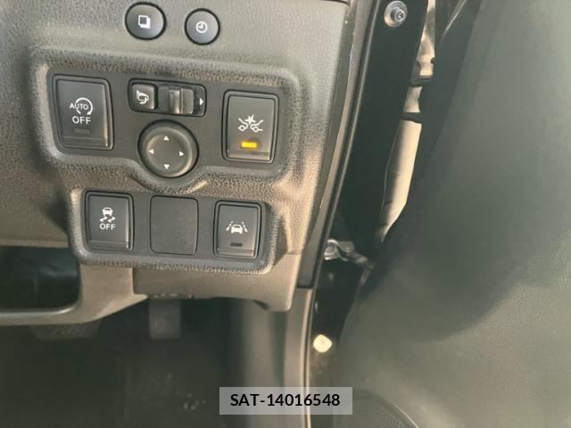 Nissan NOTE 2016-02 8316139-10