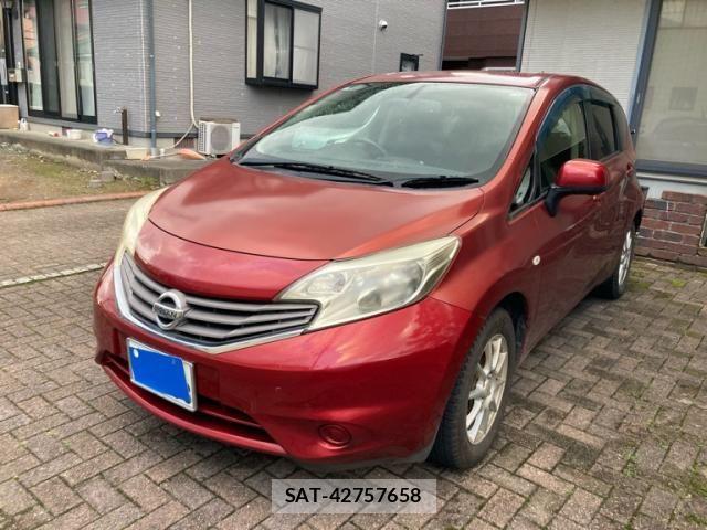 Nissan NOTE 2013-08 8316151-3