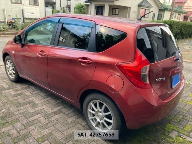 Nissan NOTE 2013-08 8316151-7