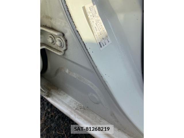 Nissan NOTE 2018-08 8316126-19