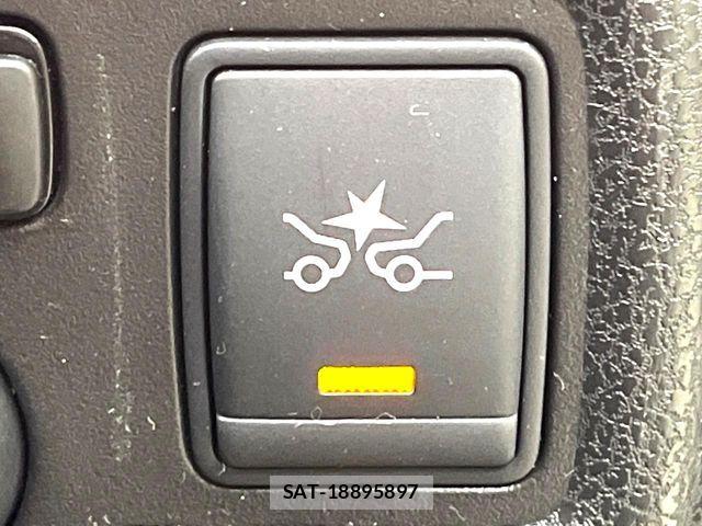 Nissan NOTE 2015-07 8316100-4