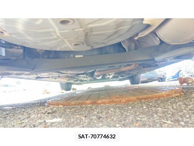 Nissan NOTE 2017-04 8316134-23