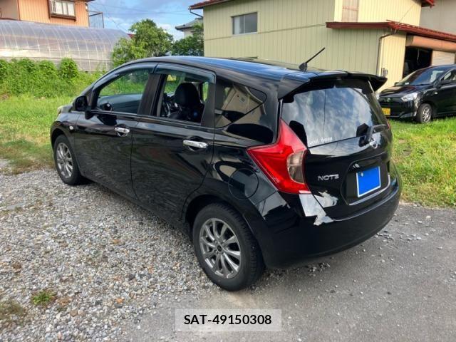 Nissan NOTE 2013-12 8316150-4