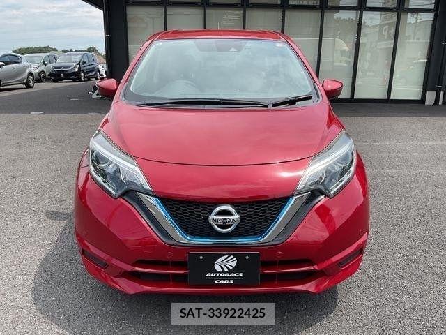 Nissan NOTE 2018-02 8316103-5