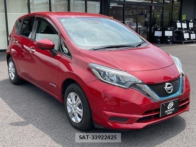 Nissan NOTE 2018-02 8316103-6