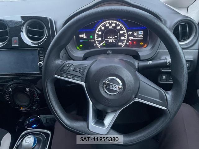 Nissan NOTE 2017-03 8316132-11