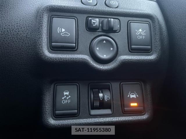 Nissan NOTE 2017-03 8316132-13