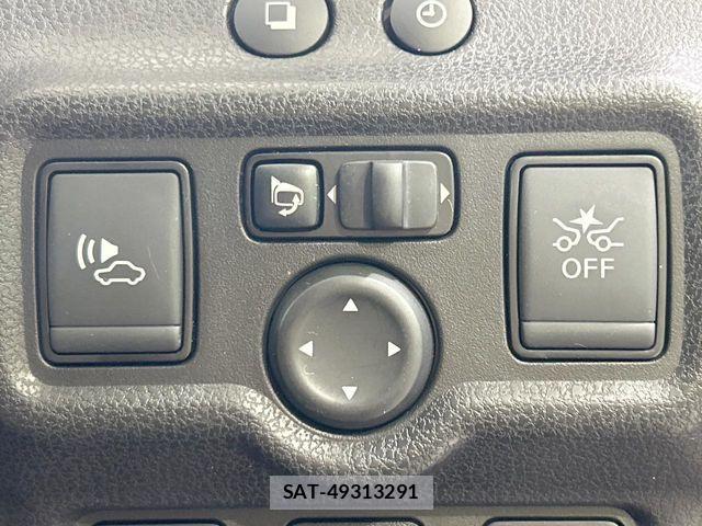 Nissan NOTE 2017-03 8316092-4