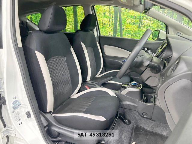 Nissan NOTE 2017-03 8316092-7