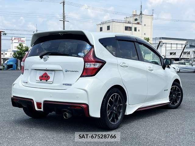 Nissan NOTE 2017-05 8316088-2